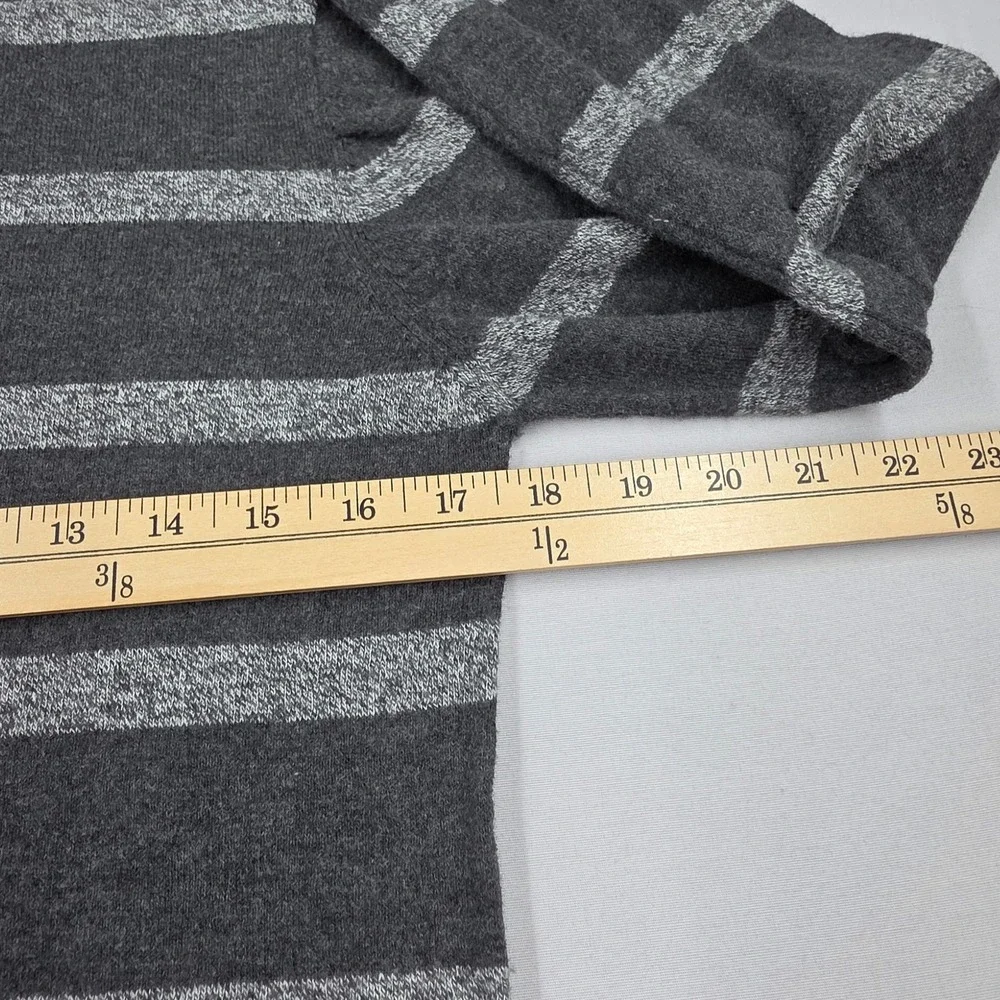 Aeropostale A87 Mens Small Gray Striped Crewneck Cotton Wool Blend Sweater